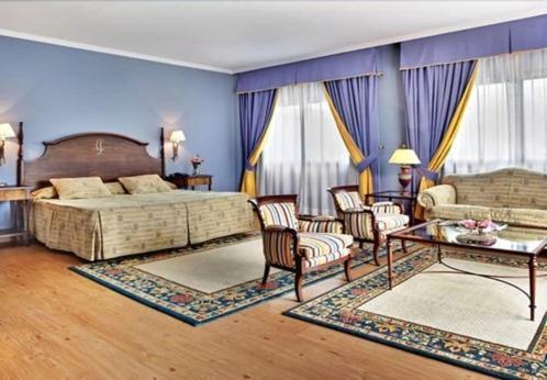 Hospedium Hotel Dona Mafalda De Castilla プラセンシア エクステリア 写真